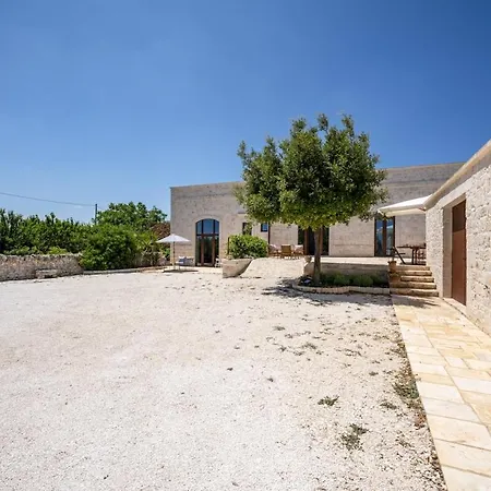 Palmento Giorgio 3-bedroom * Локоротондо